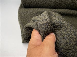 Jacquard strikket - flot leo look i armygrøn, rest på 1,75